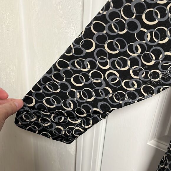 Susan Lawrence 3/4 sleeve top size 2X. - Picture 6 of 11